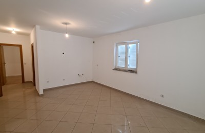 Apartment with a yard in an attractive location - close to the sea